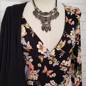 Trendy floral crop top